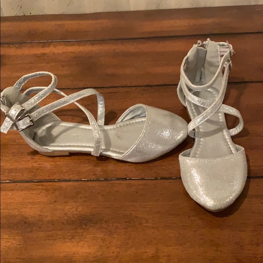 Tahari sparkly silver toddler 10 dress shoes